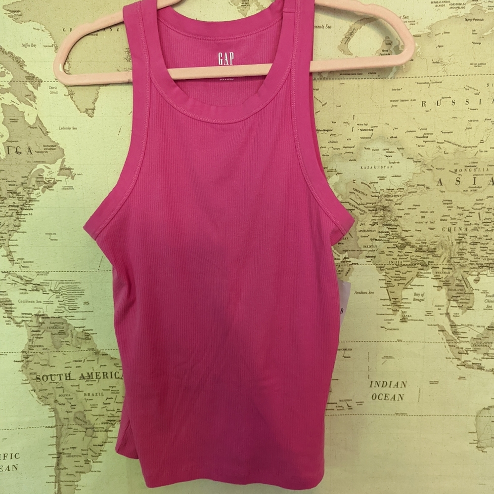Gap rib tank